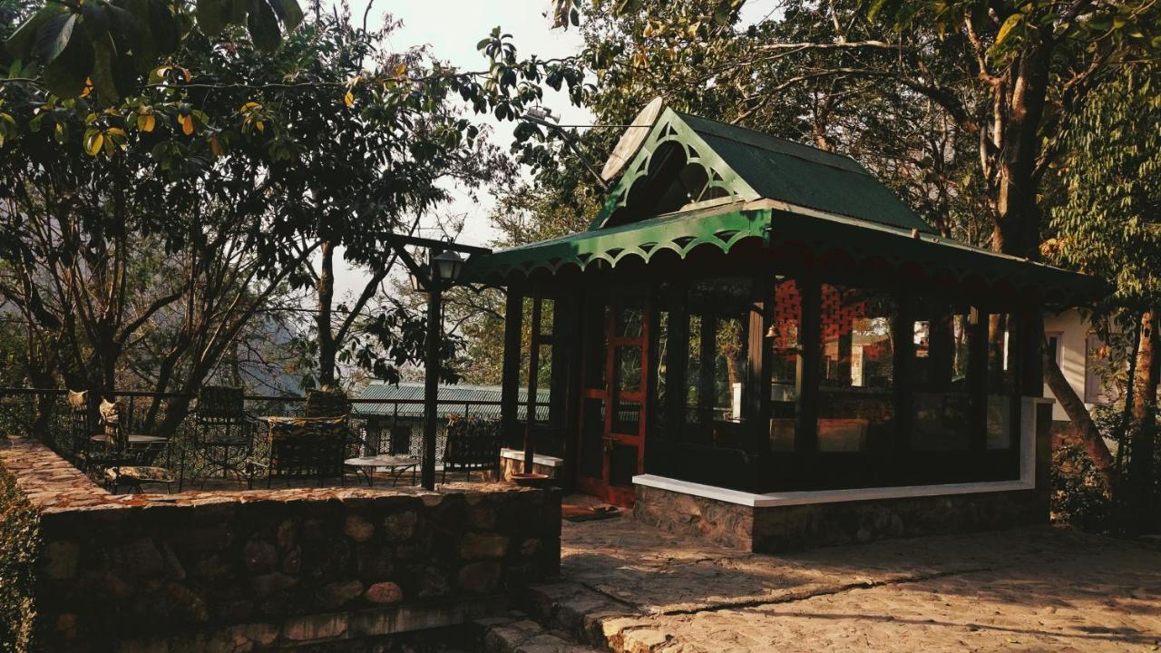 Neemrana'S Glasshouse On The Ganges Rishīkesh Exteriör bild
