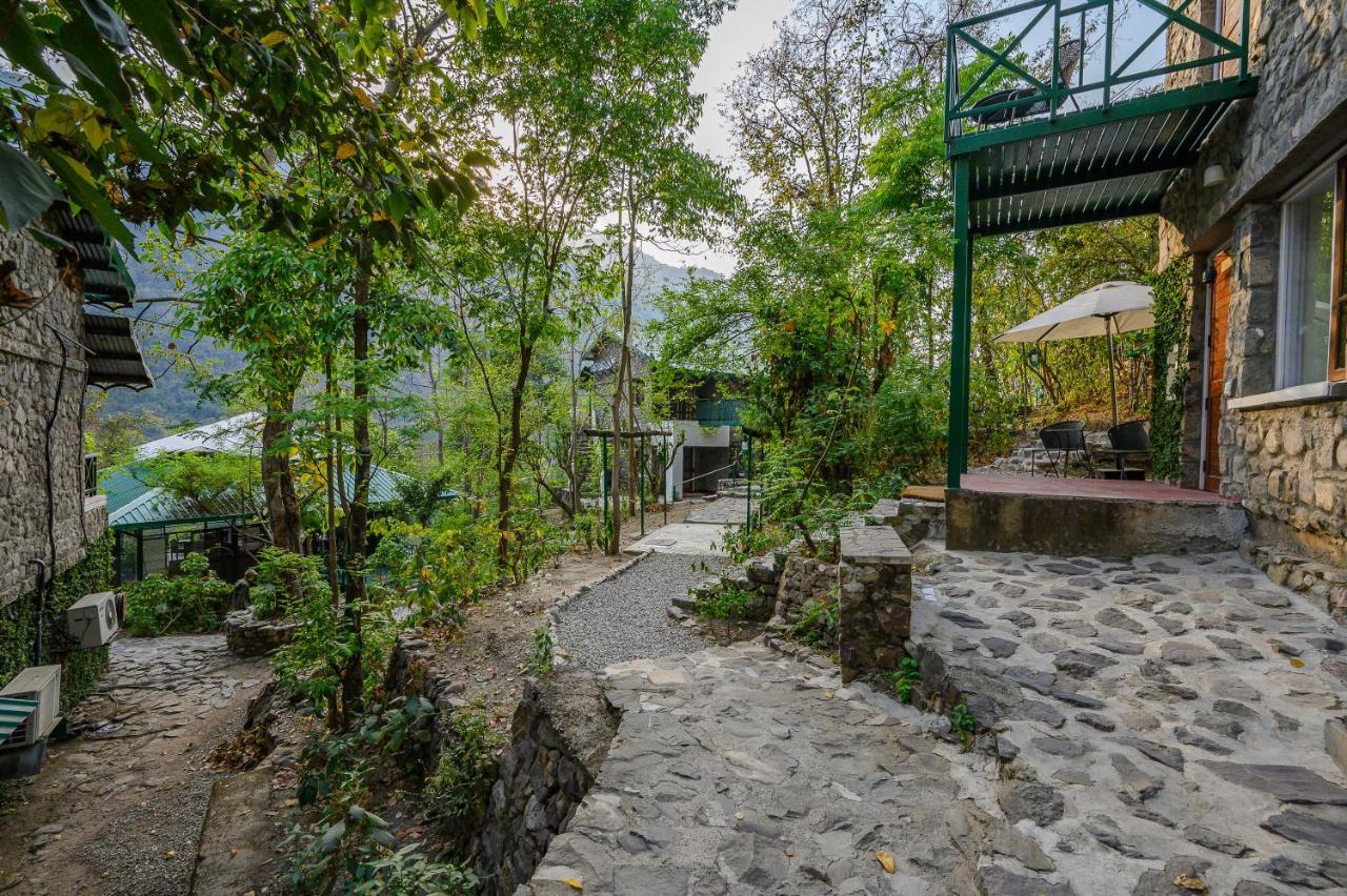 Neemrana'S Glasshouse On The Ganges Rishīkesh Exteriör bild